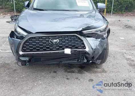 2023 Toyota Corolla Cross Xle z USA, uszkodzony, nr VIN 7MUDAAAGXPV070263